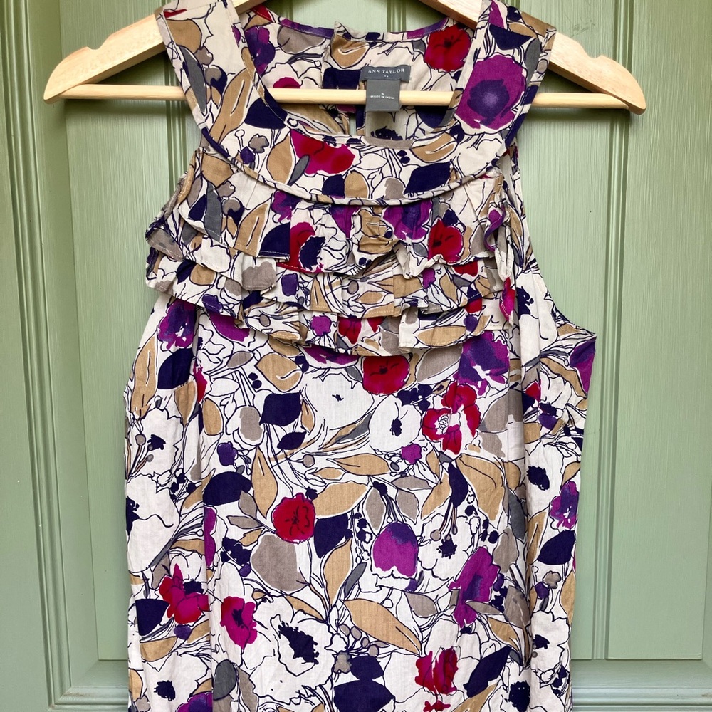 Ann Taylor Multicolor Floral sleeveless top